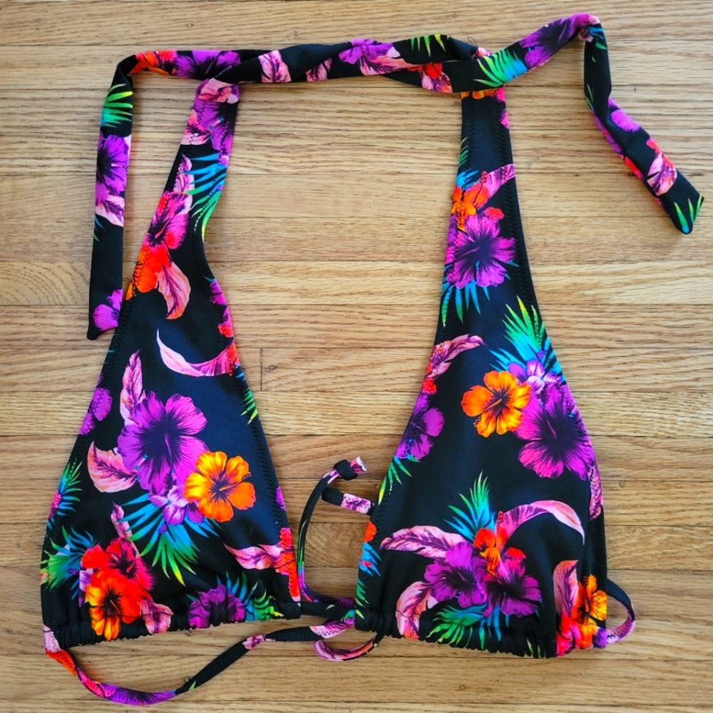 NWT VS Bikini Top